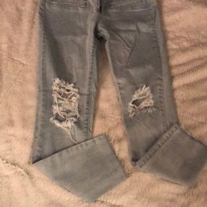 Distressed skinny jeans